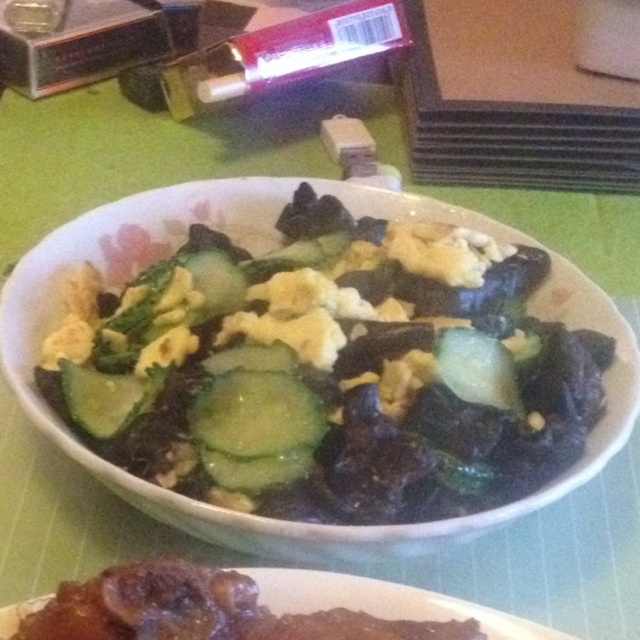 黄瓜木耳炒鸡蛋