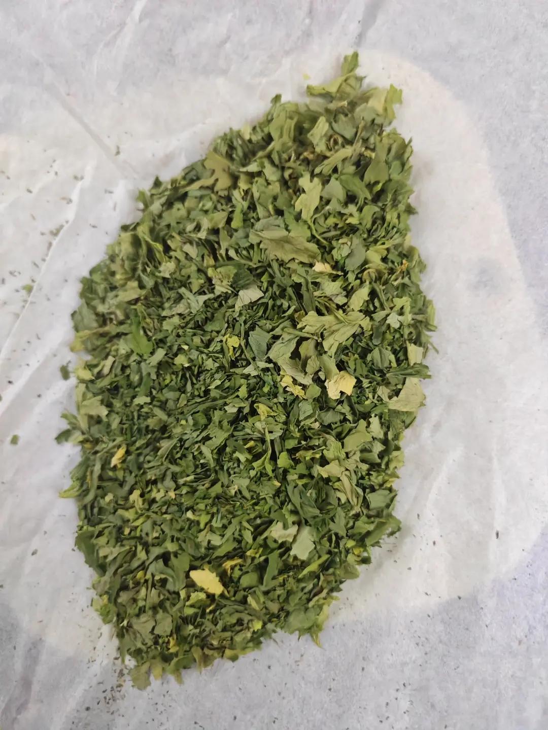 超香！用芹菜叶子 自制欧芹碎（香料调料）