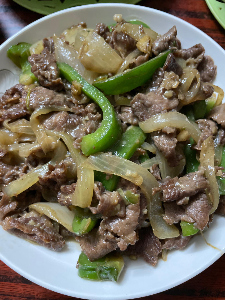 孜然牛肉炒青椒
