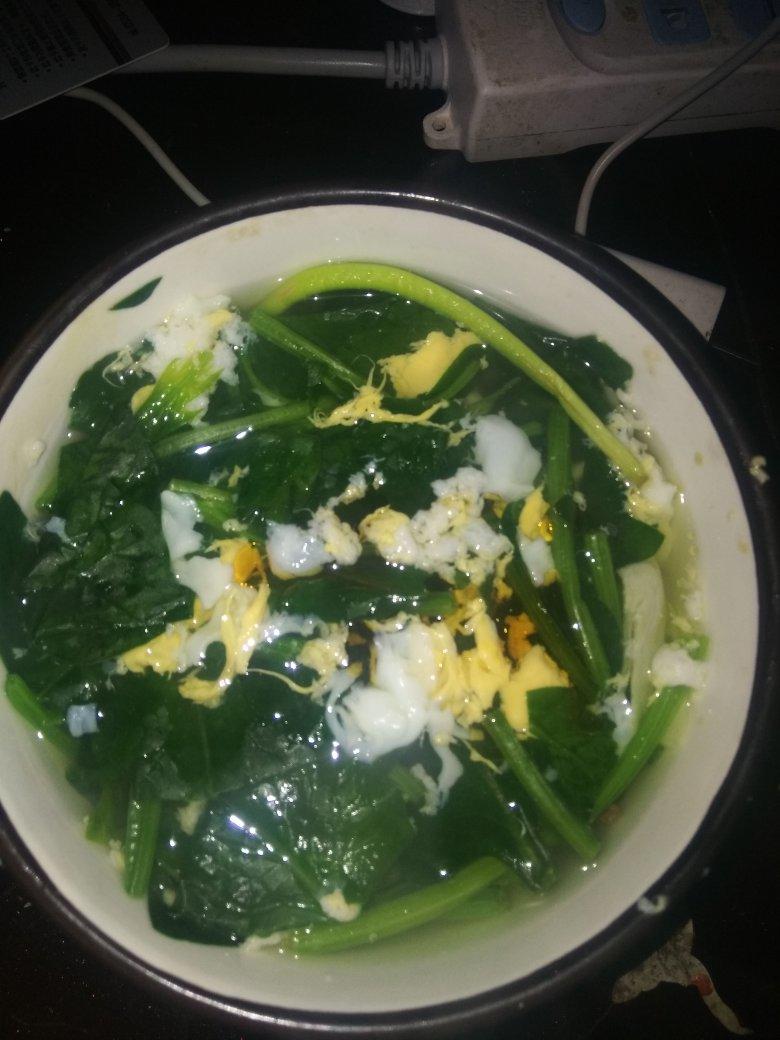 菠菜鸡蛋汤