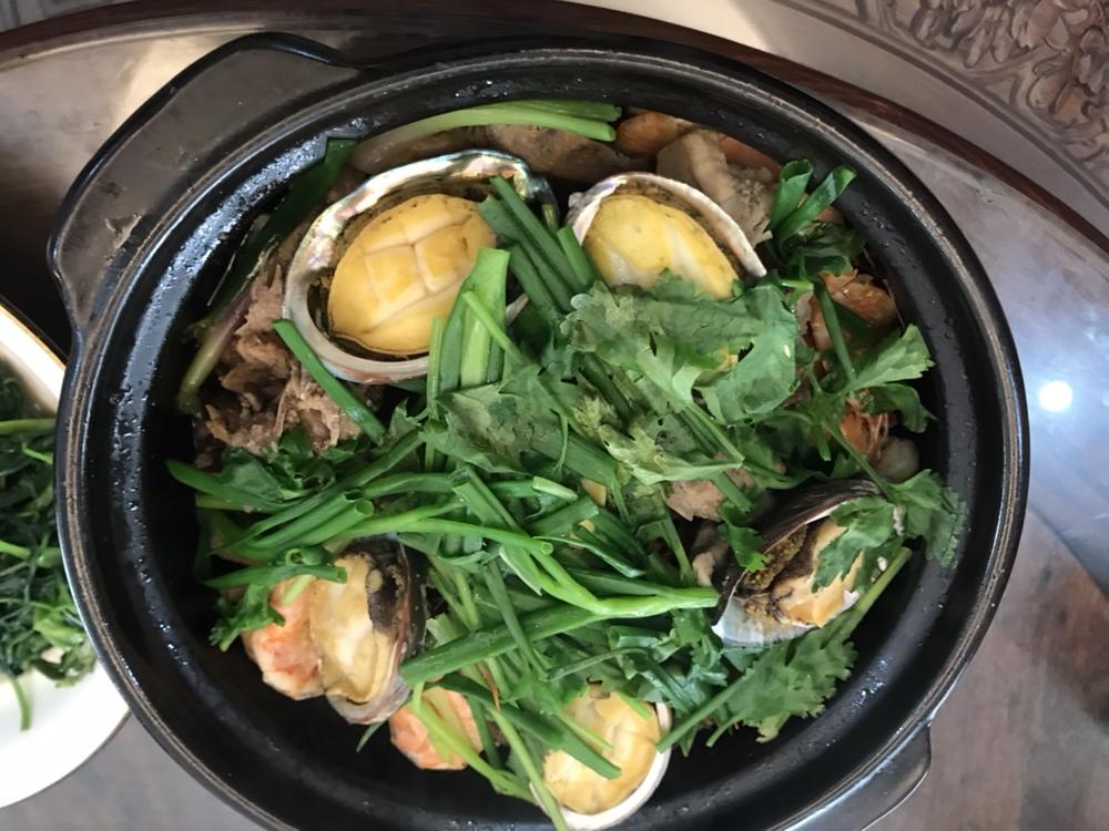 鲍鱼虾鸡煲
