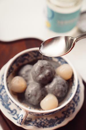 椰子脆皮奶香黑芝麻冰淇淋-BRUNO冰淇淋机的做法 步骤12