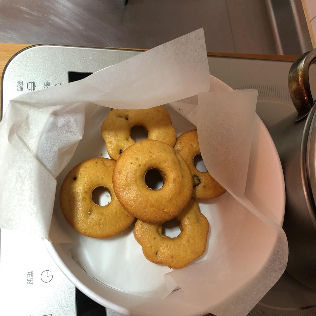 （烤箱版）松饼粉甜甜圈