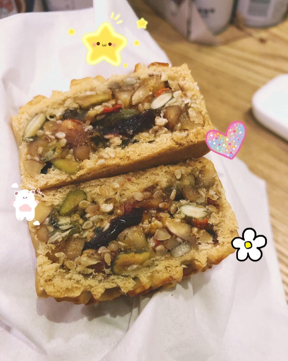 广式传统五仁月饼