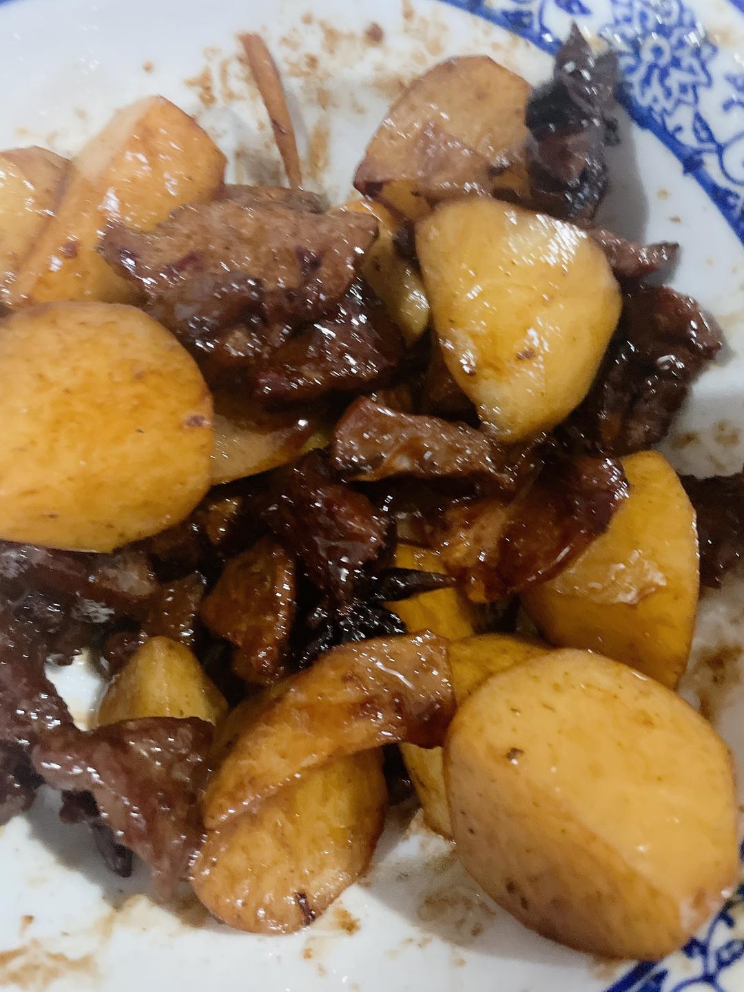 红烧土豆牛肉的做法