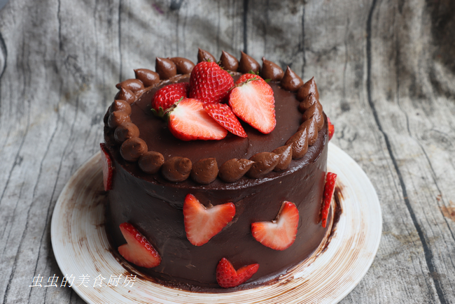 爱心草莓巧克力蛋糕