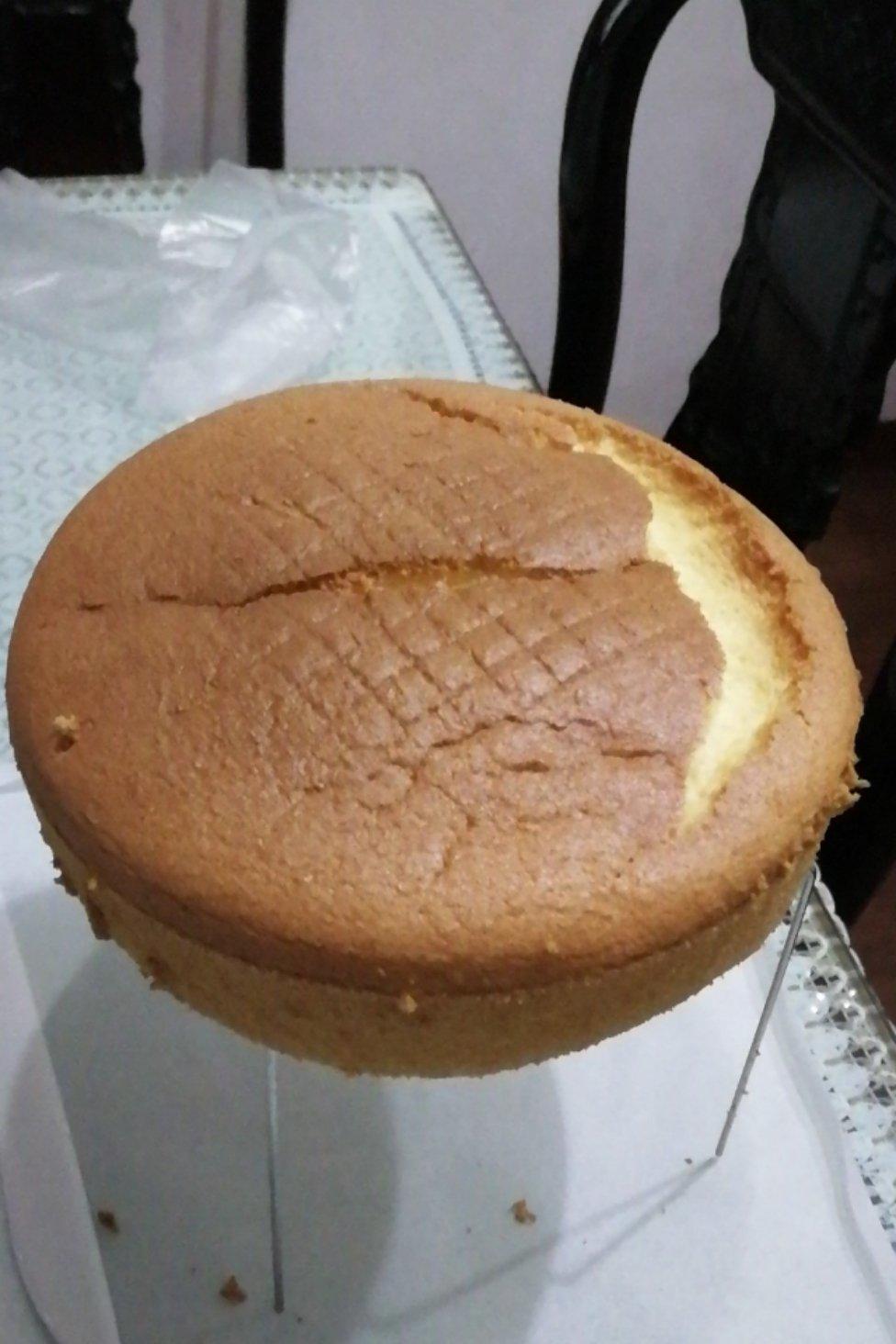 烤箱做蛋糕（戚风蛋糕的做法）
