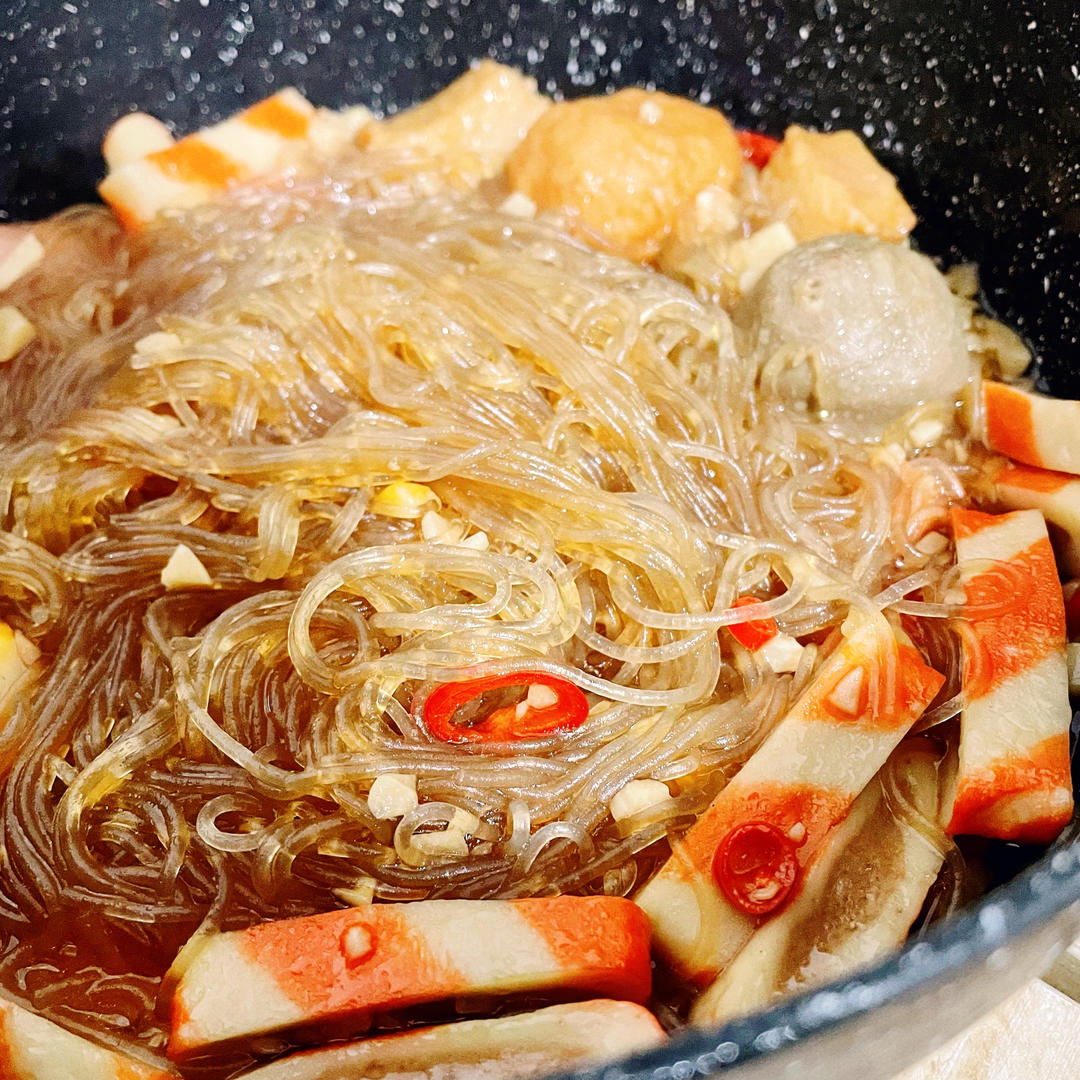 不得不说，这个蒜蓉粉丝煲是粉丝界的天花板