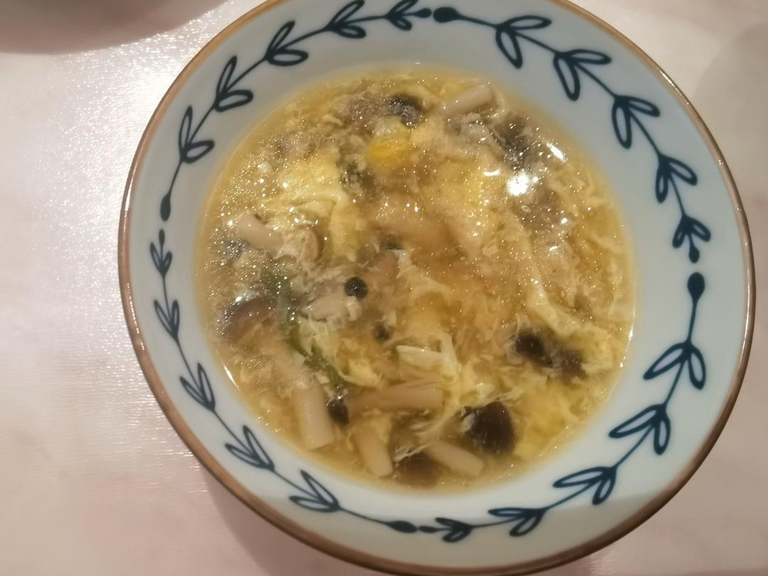 蟹味菇蛋花汤