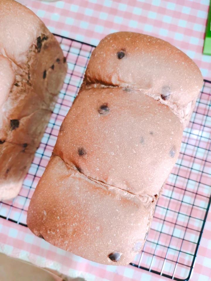 巨~巨好吃的巧克力奶油吐司