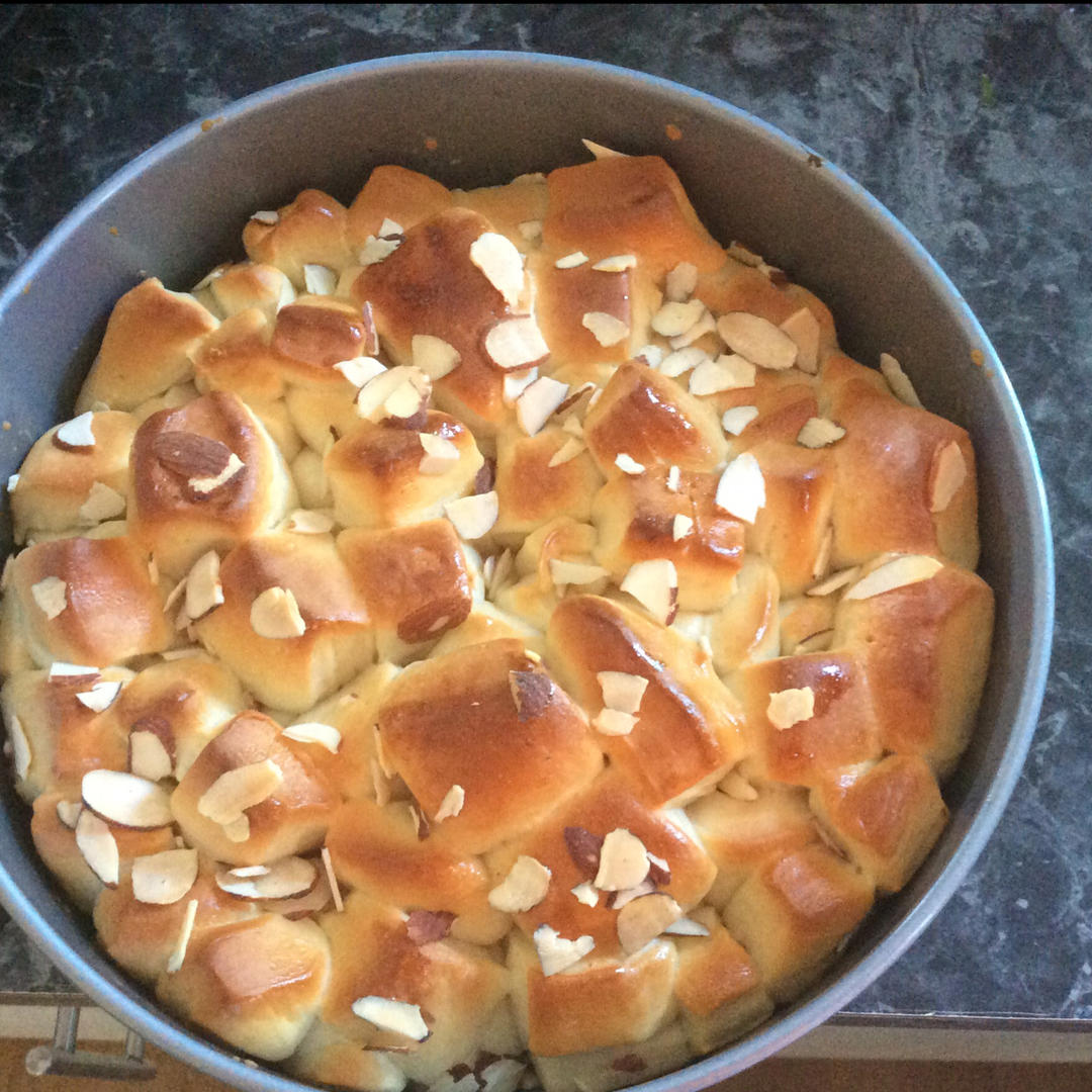 日式香浓炼乳面包