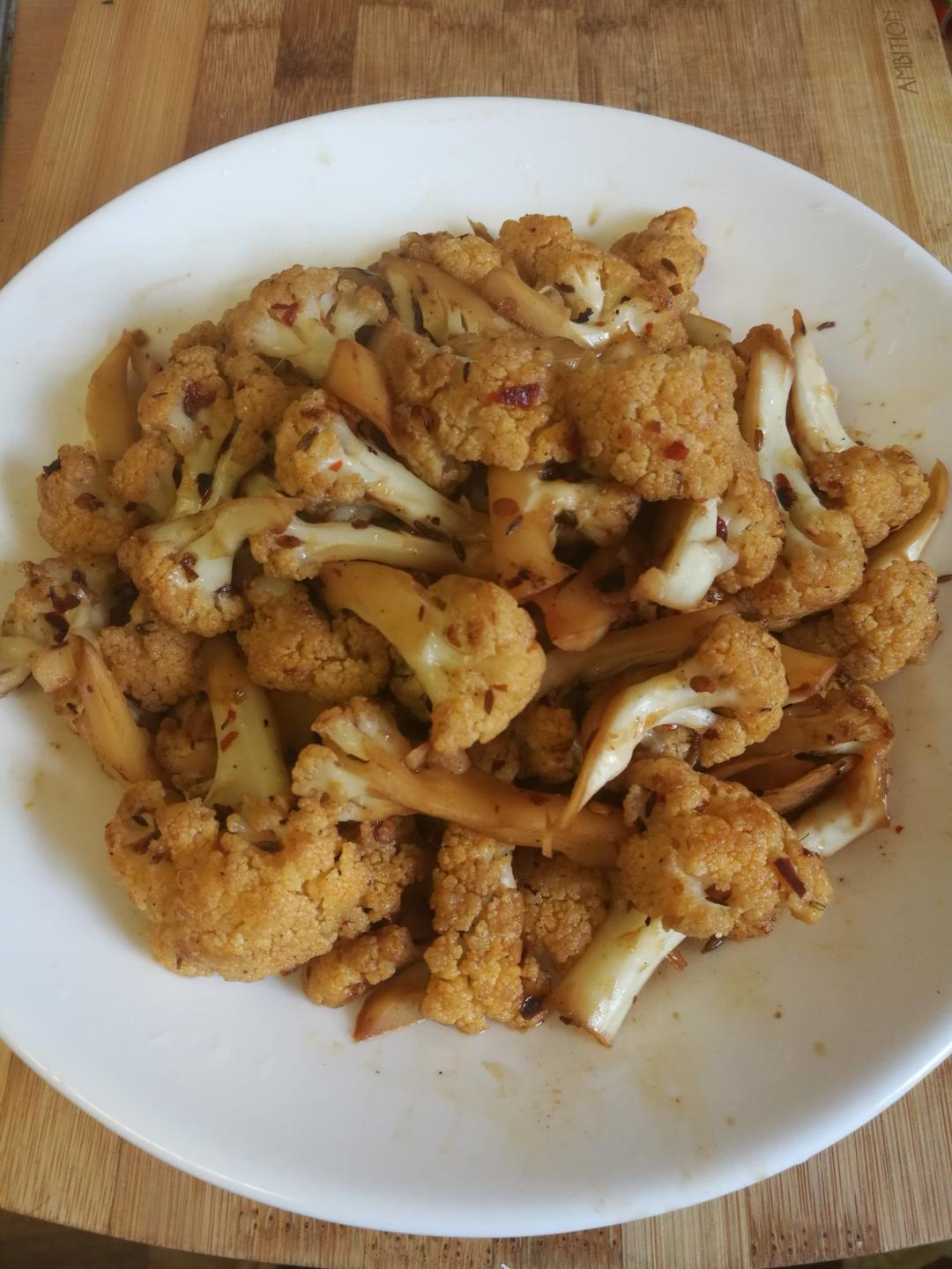 很“浪费”米饭的家常菜之一-------干锅菜花