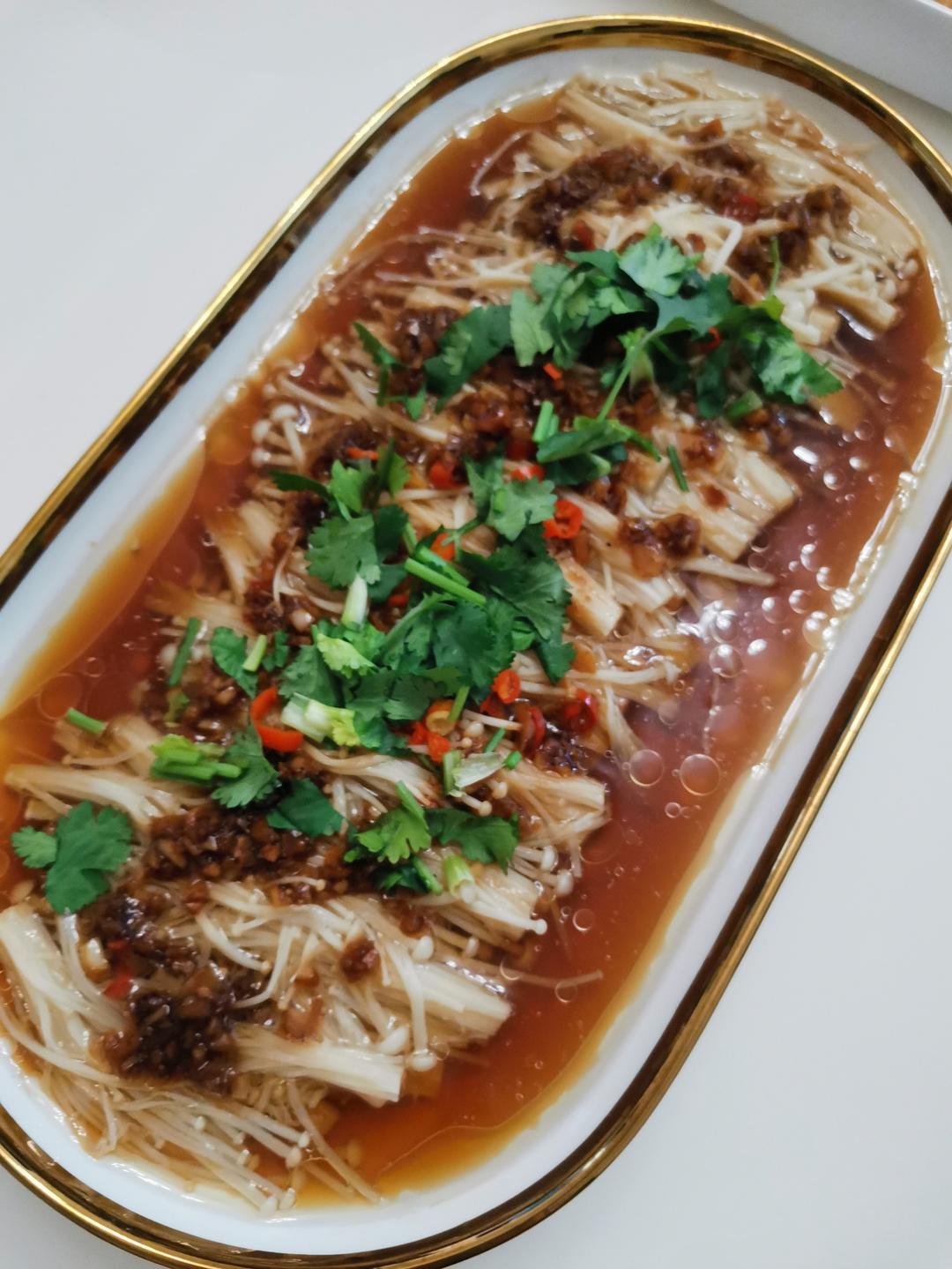 超级下饭的蒜蓉金针菇！好吃到爆