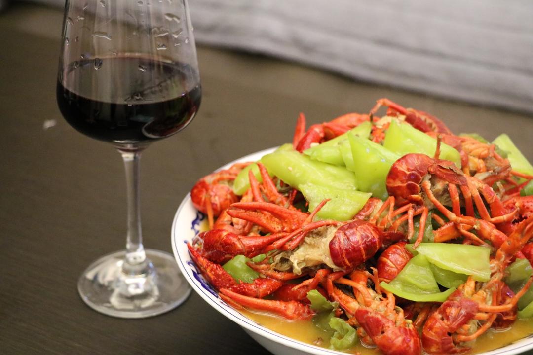 【十三香小龙虾】