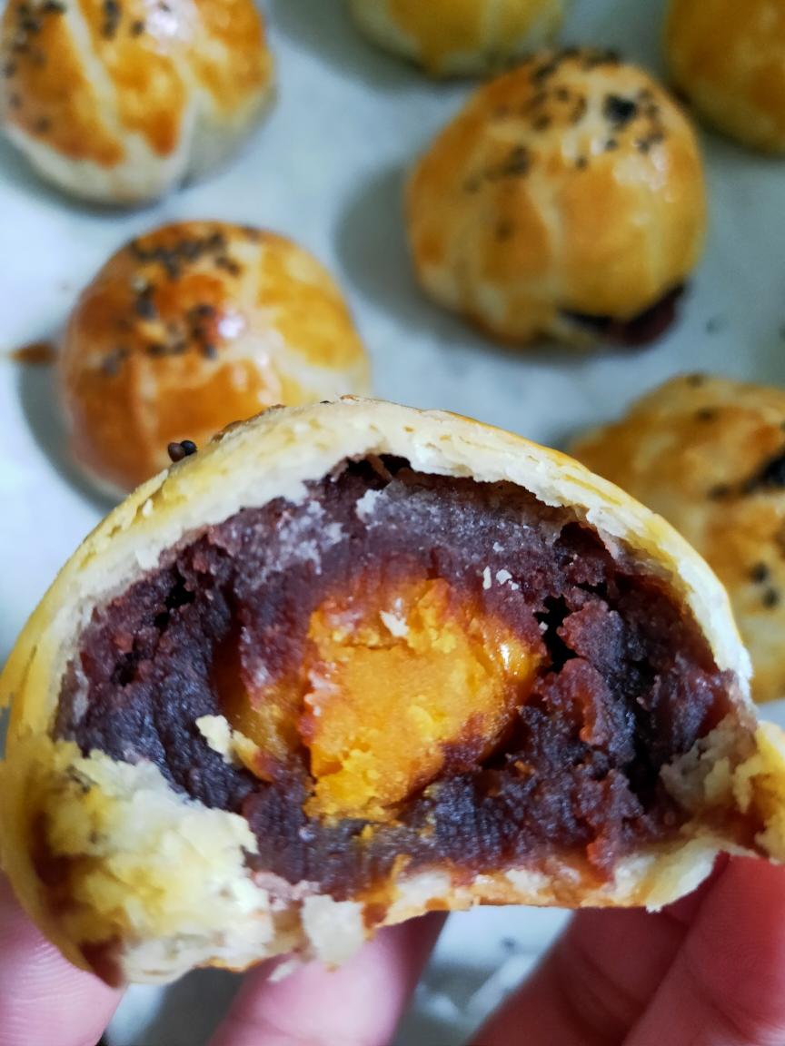 蛋挞皮制作的蛋黄酥