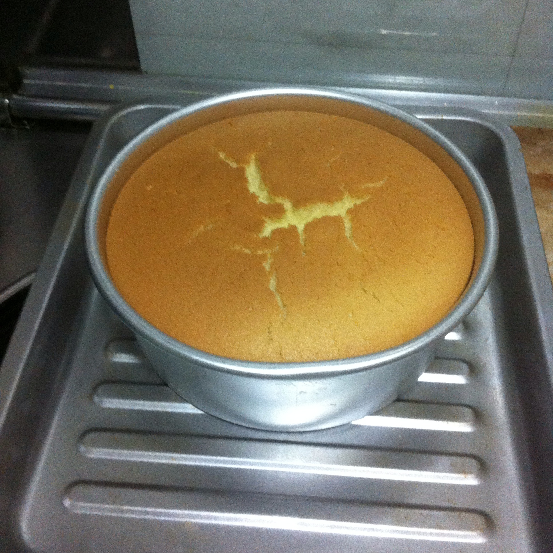 烤箱做蛋糕（戚风蛋糕的做法）