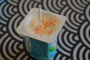 简单美味的自制酸奶雪糕冰激凌的做法 步骤4