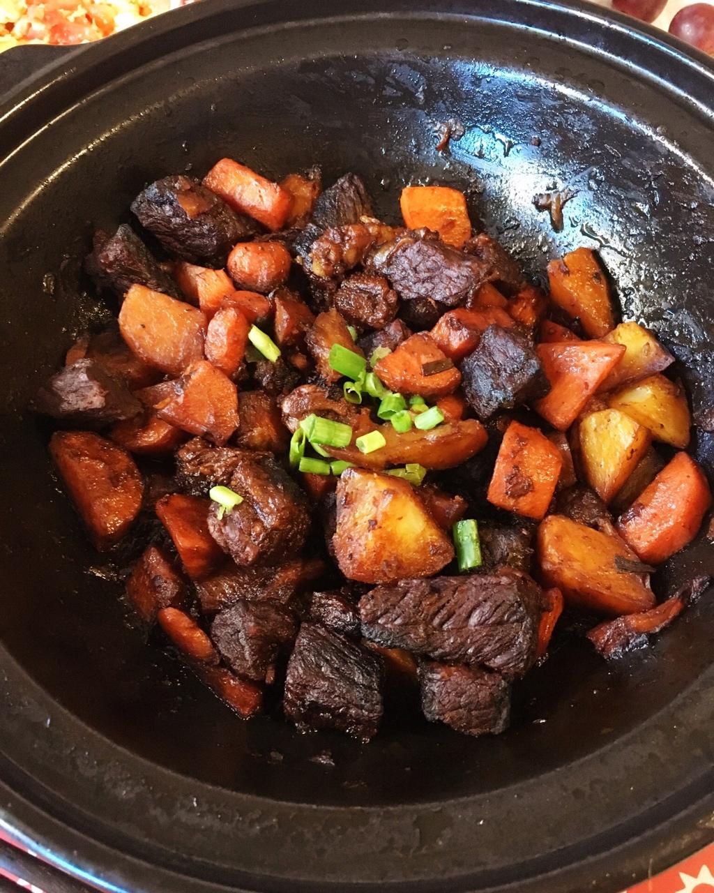 沙沙土豆胡萝卜炖牛肉