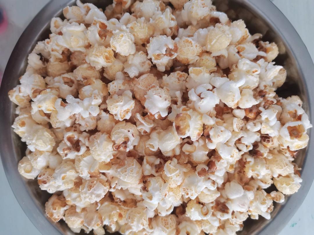 爆米花来了！！！超级简单易上手的焦糖/巧克力爆米花