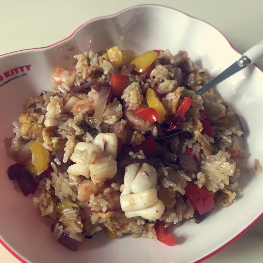 咖喱海鲜炒饭