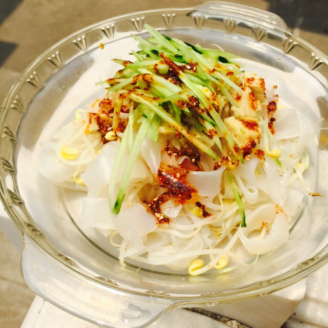 还我黑眼圈做的自制凉皮儿