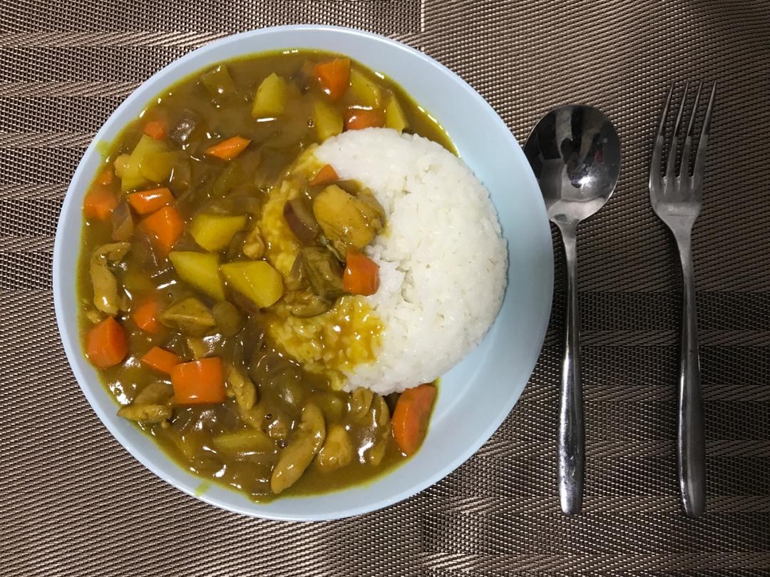 咖喱鸡肉饭