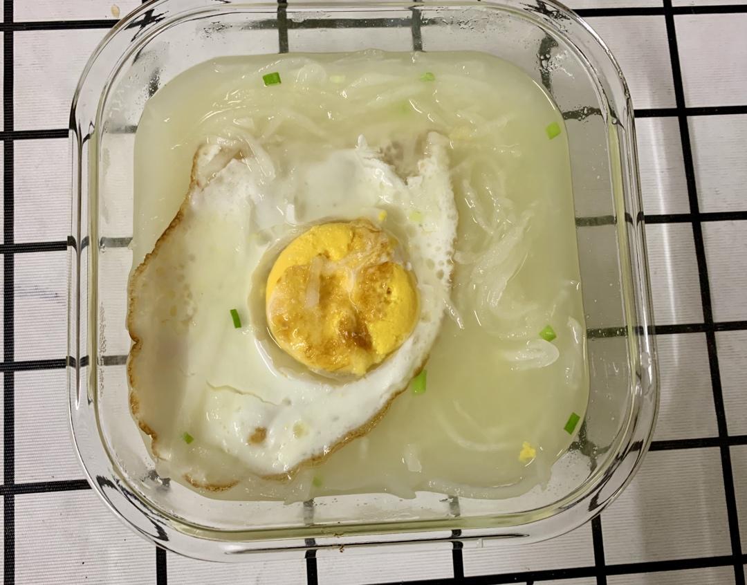 鲜美的素萝卜丝汤