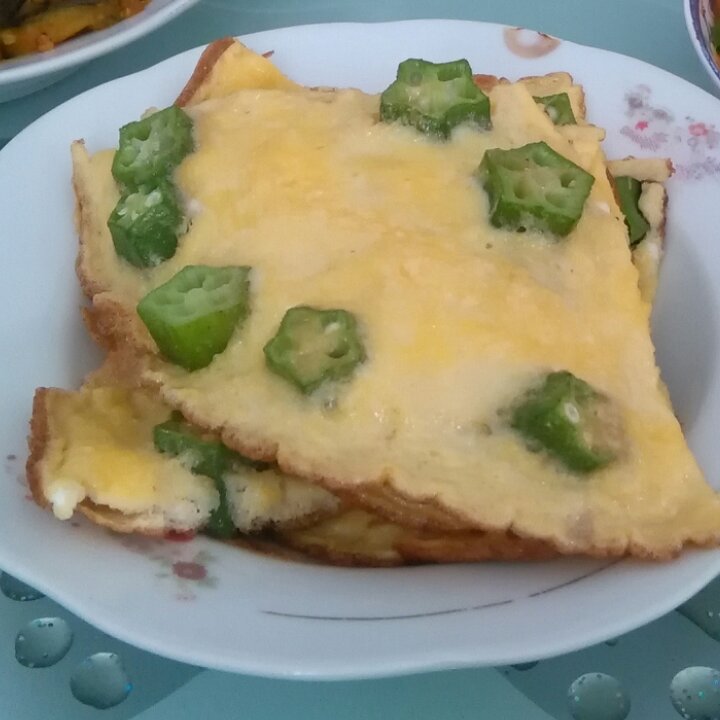 秋葵摊鸡蛋