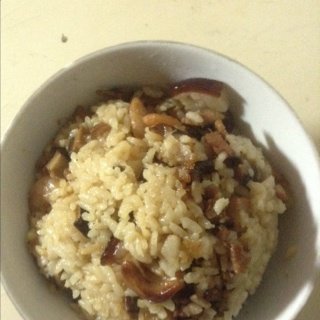 电饭锅版香菇腊肠饭