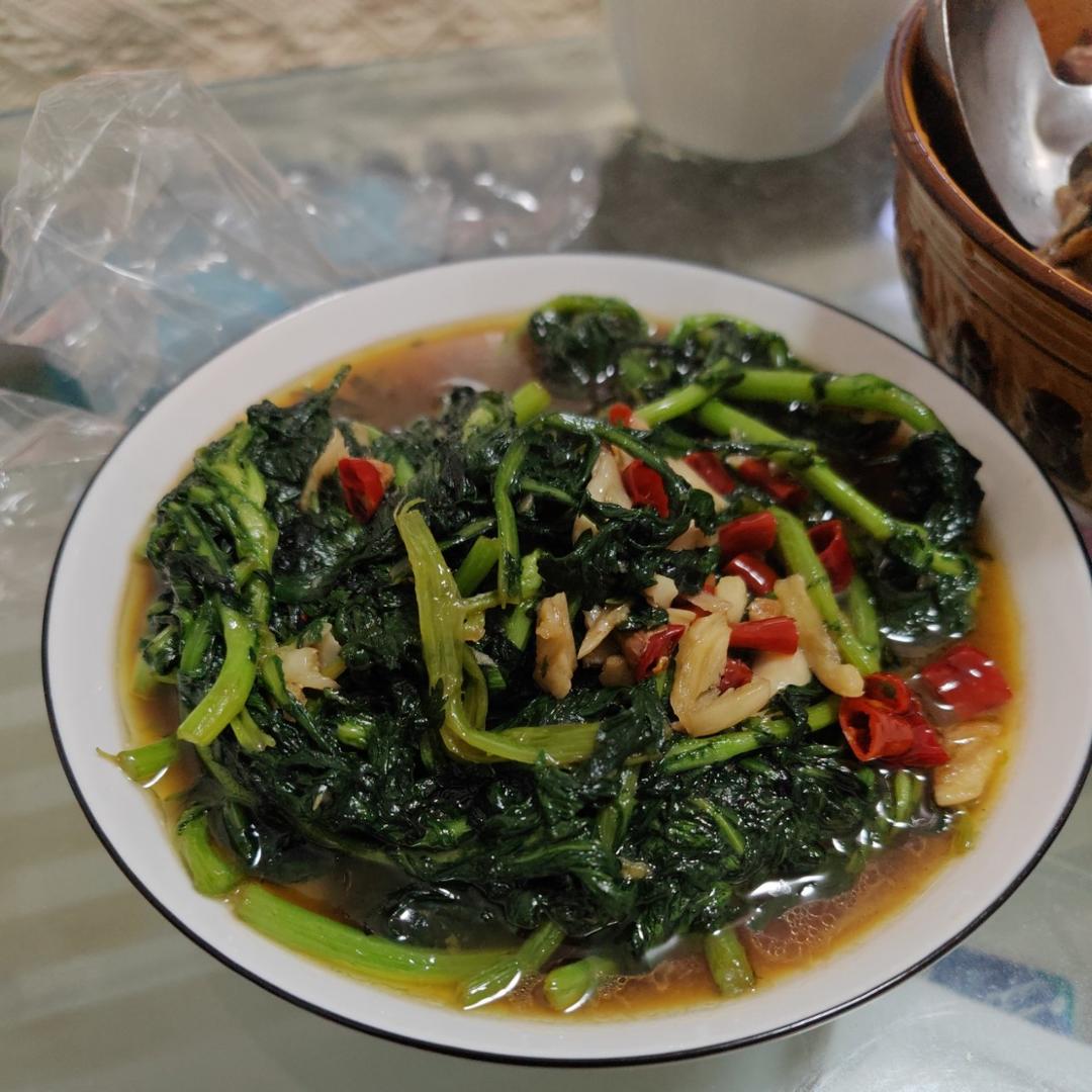 清炒茼蒿