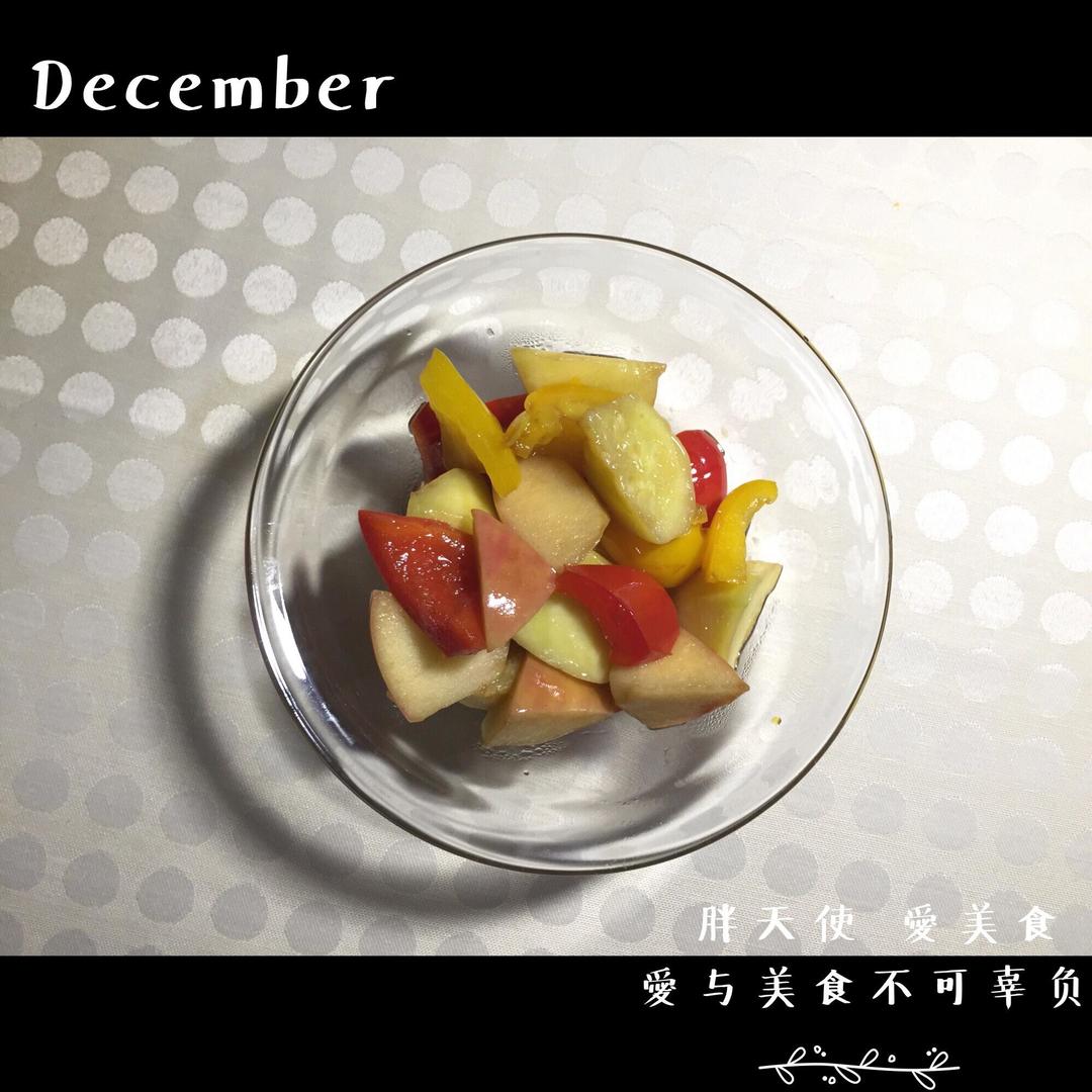 热拌蔬菜水果的做法