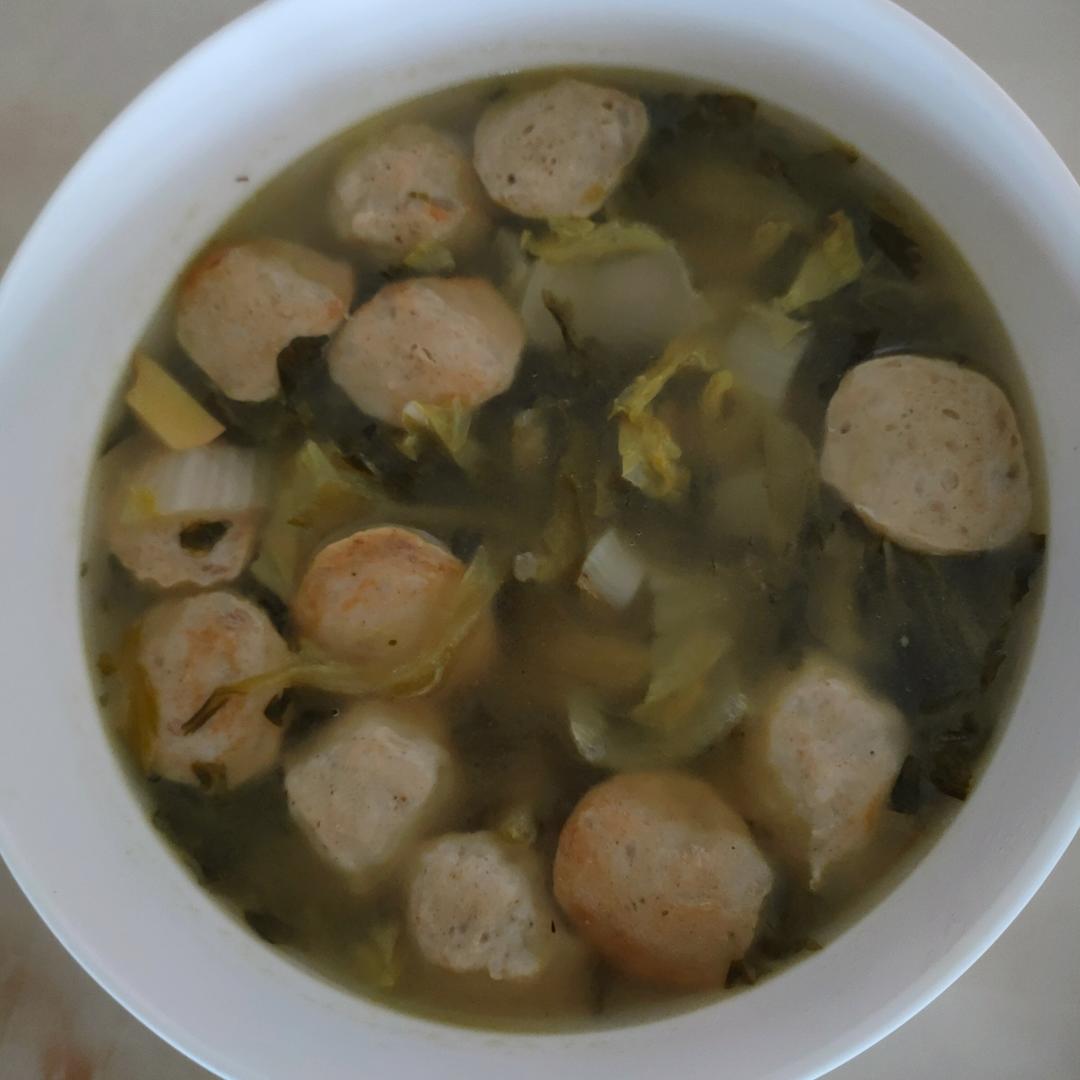 吃不腻的胡椒猪肚丸炖酸菜