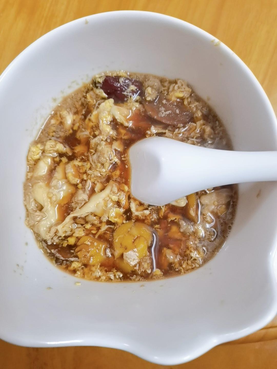 鸡蛋红枣枸杞姜红糖水