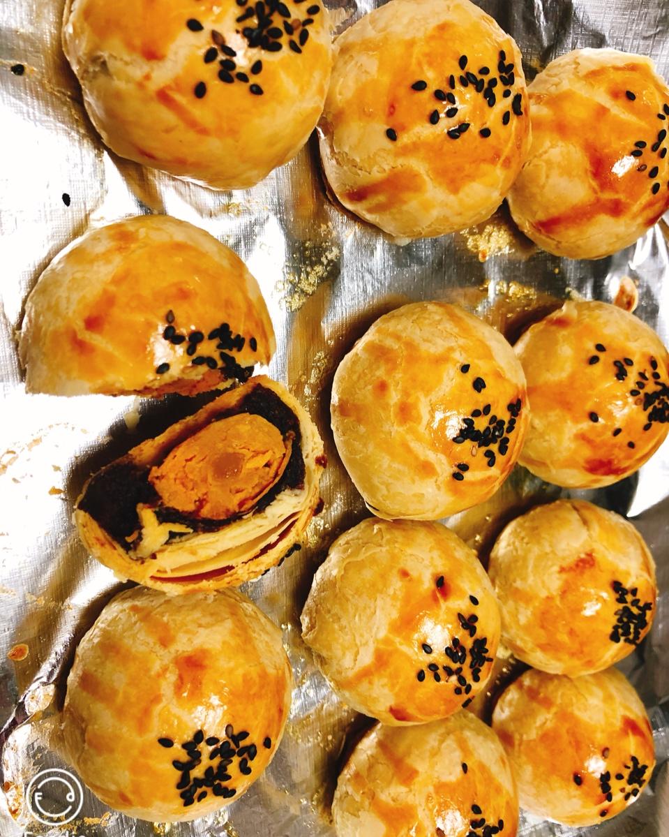 蛋黄酥酥酥（超级奶香黄油版）