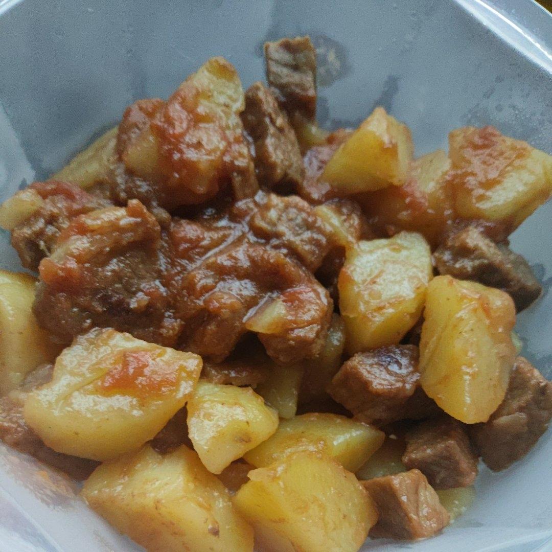 番茄土豆炖牛腩