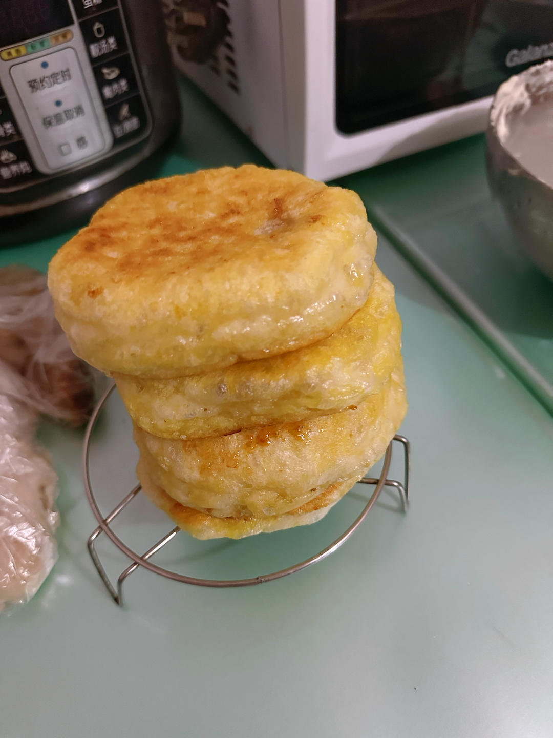 超宣软的发面饼