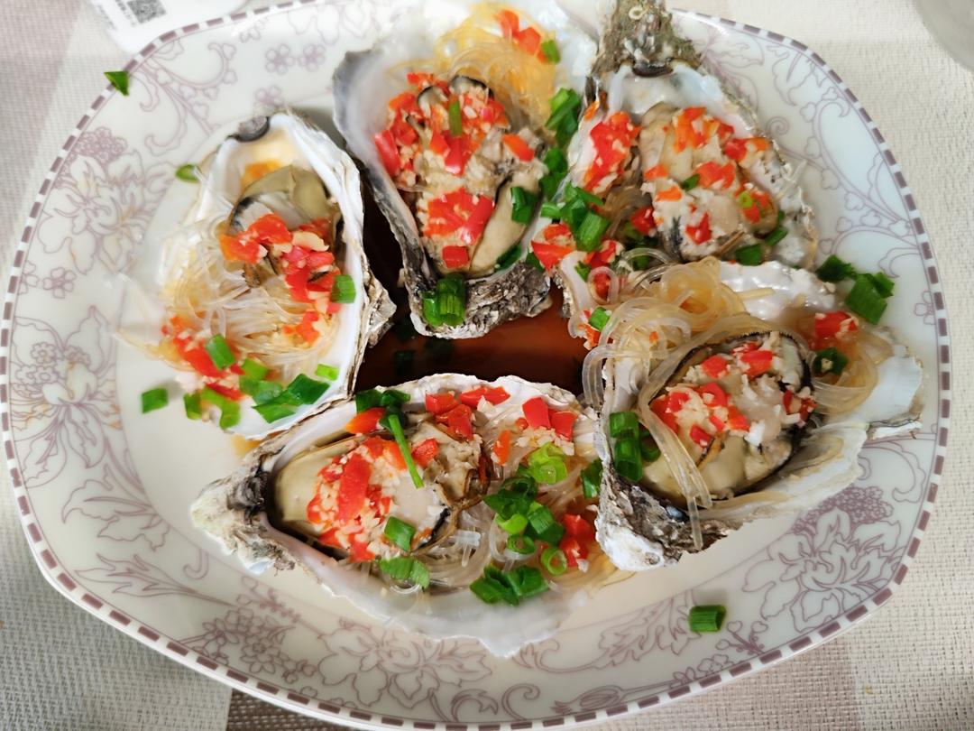 蒜蓉粉丝蒸鲍鱼