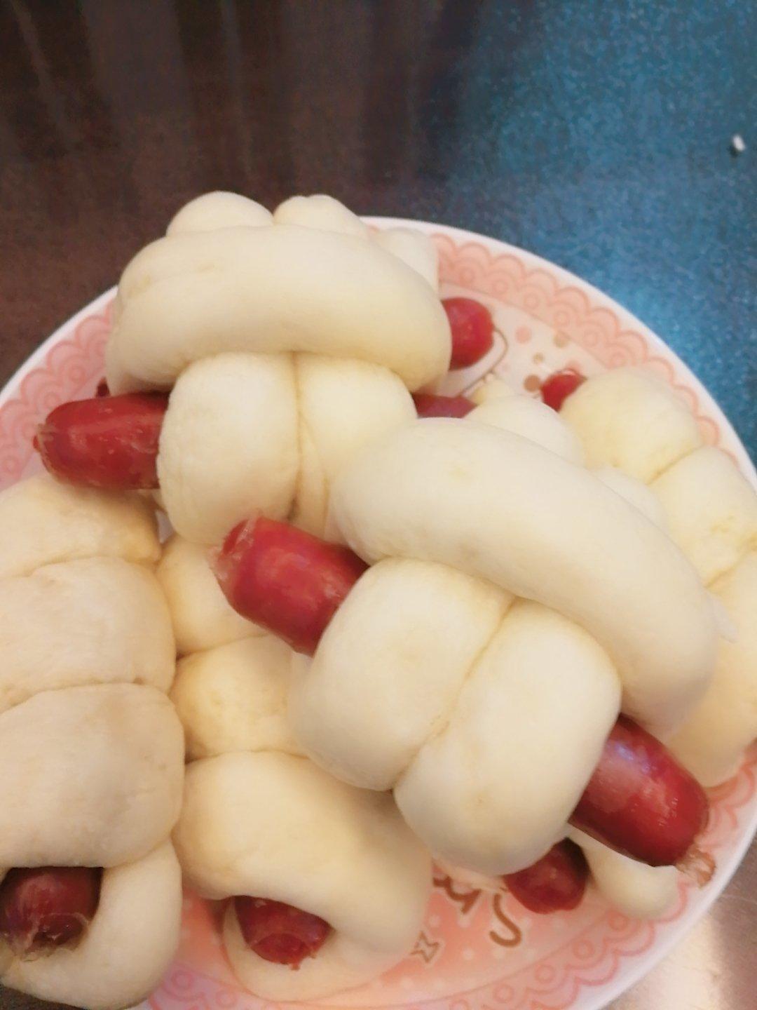 tongapril做的香肠兔子馒头卷