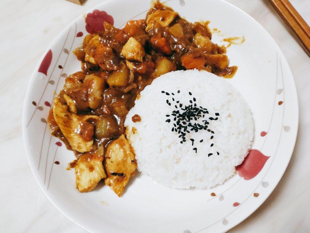 咖喱鸡肉饭