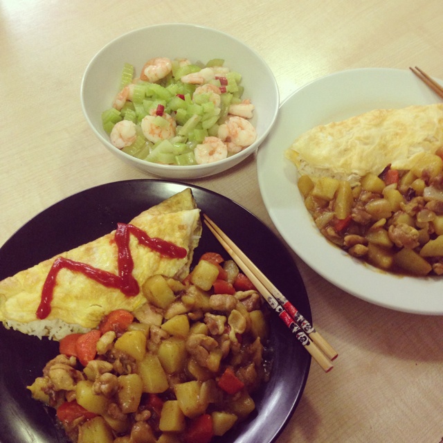 日式咖喱蛋包饭