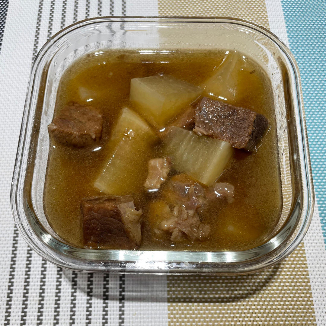 萝卜牛腩煲