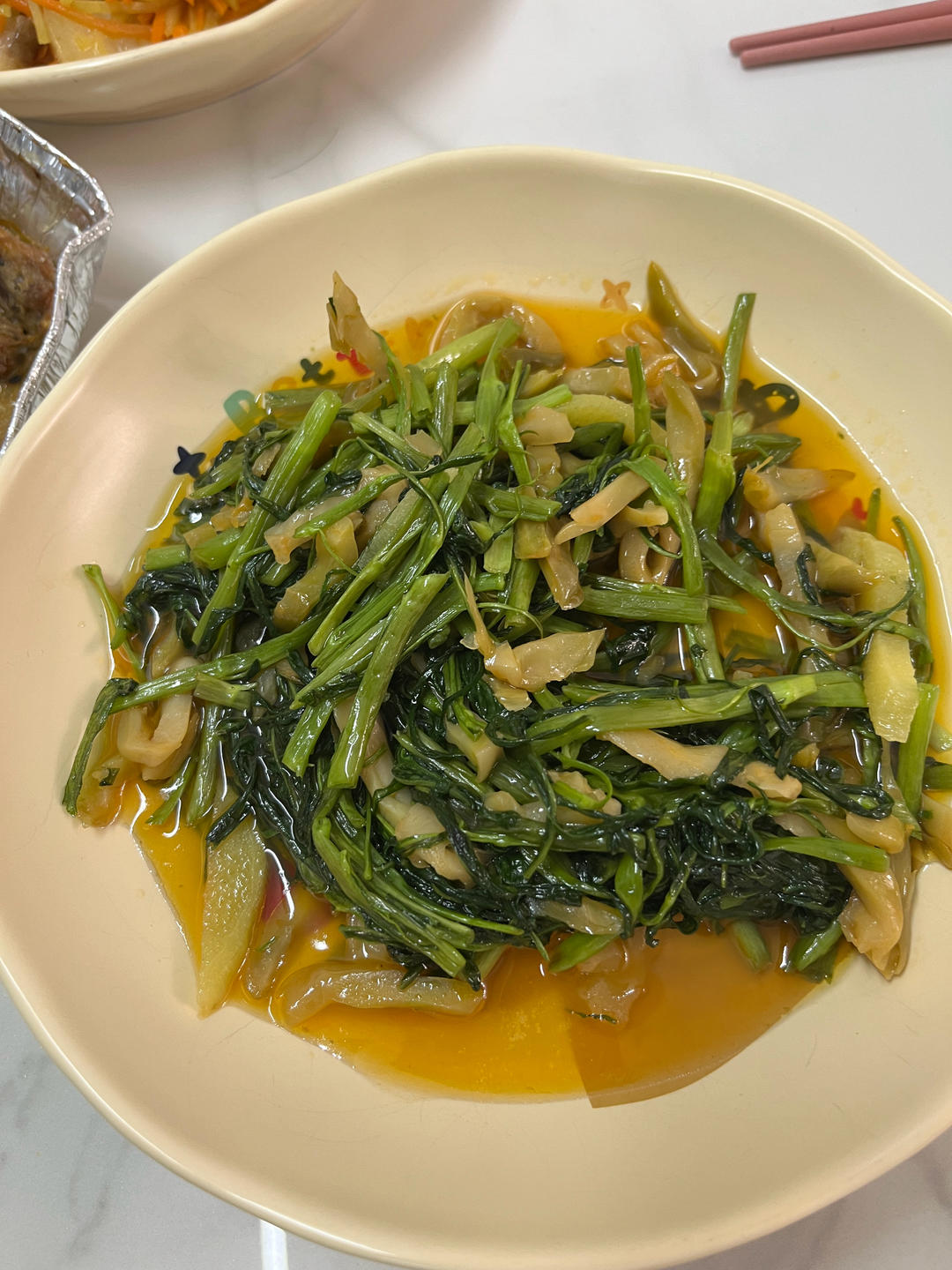 爆炒耗油空心菜