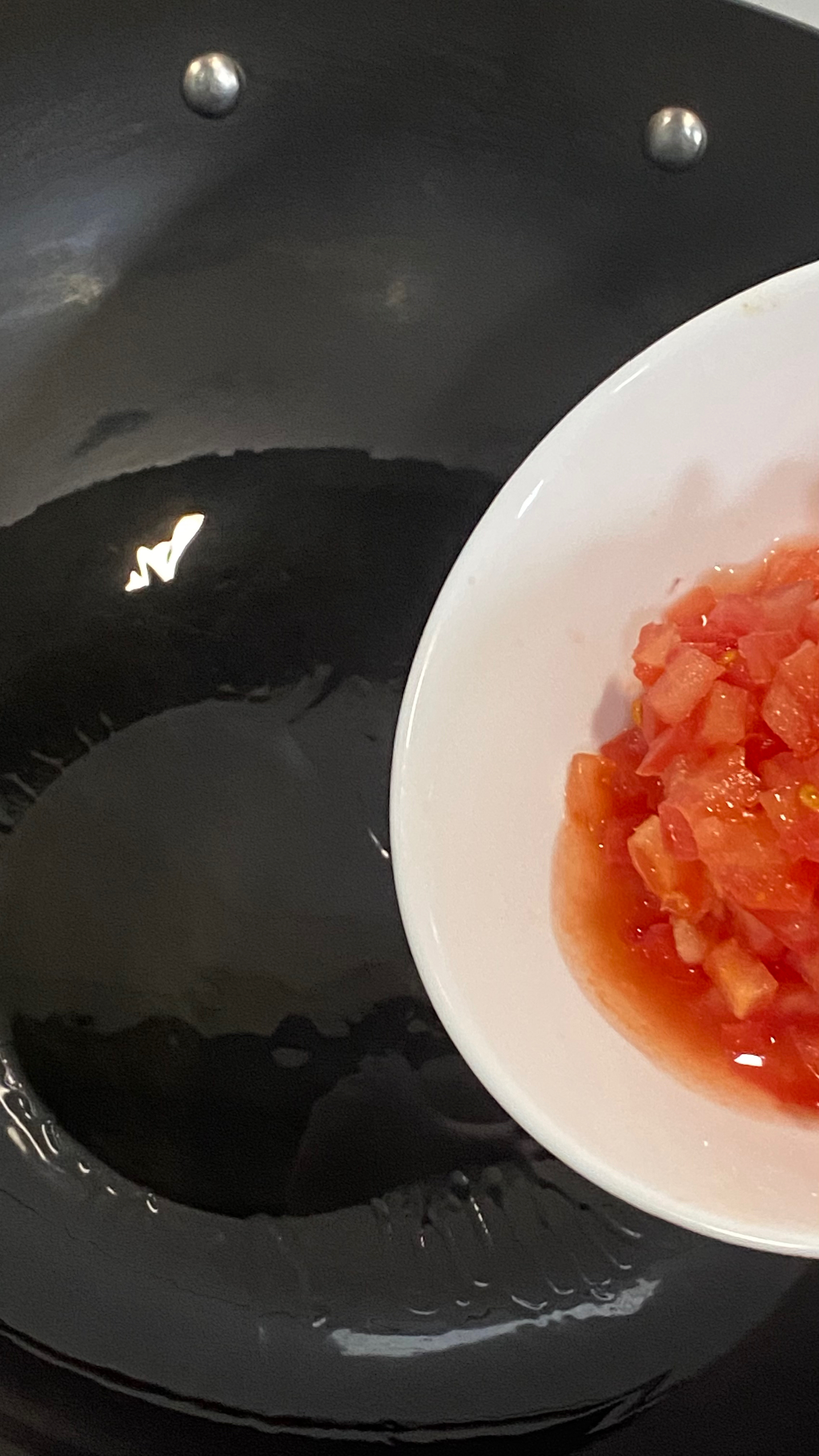 怎样做好一碗营养均衡的烫饭（番茄牛肉滑蛋烫饭）的做法 步骤6