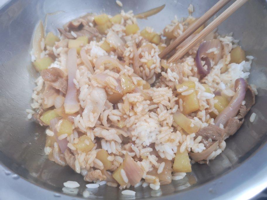 好吃到舔碗底的土豆肥牛拌饭