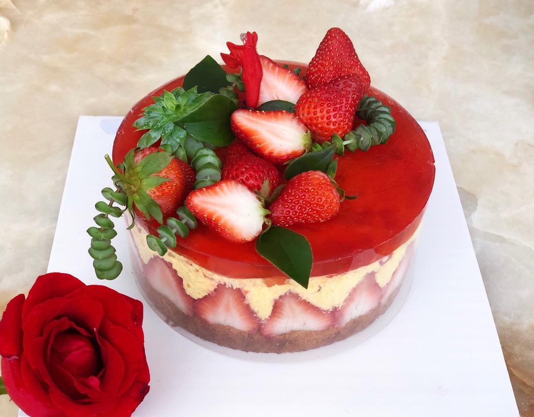 法式草莓蛋糕 fraisier 慕斯林奶油应用之一