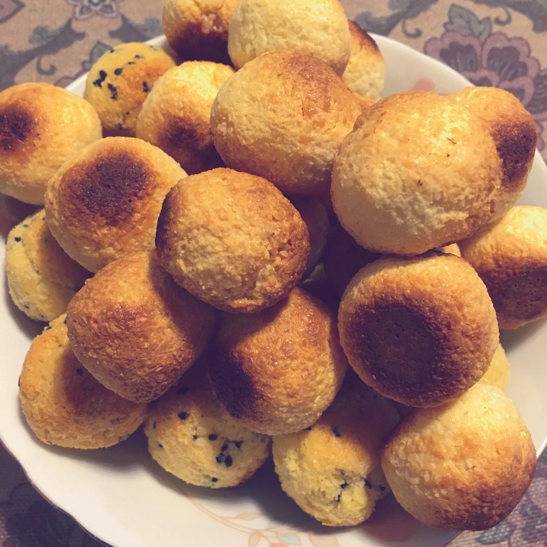 全蛋黄金椰蓉球