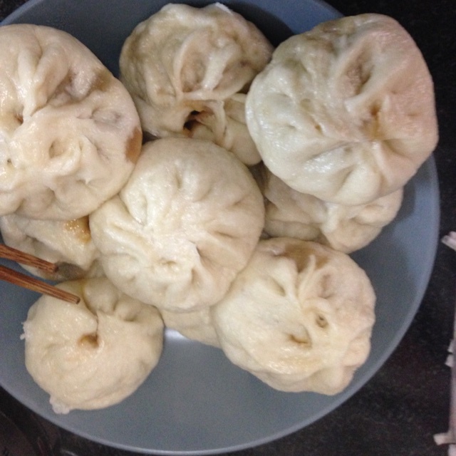 鲜美多汁的洋葱牛肉包子