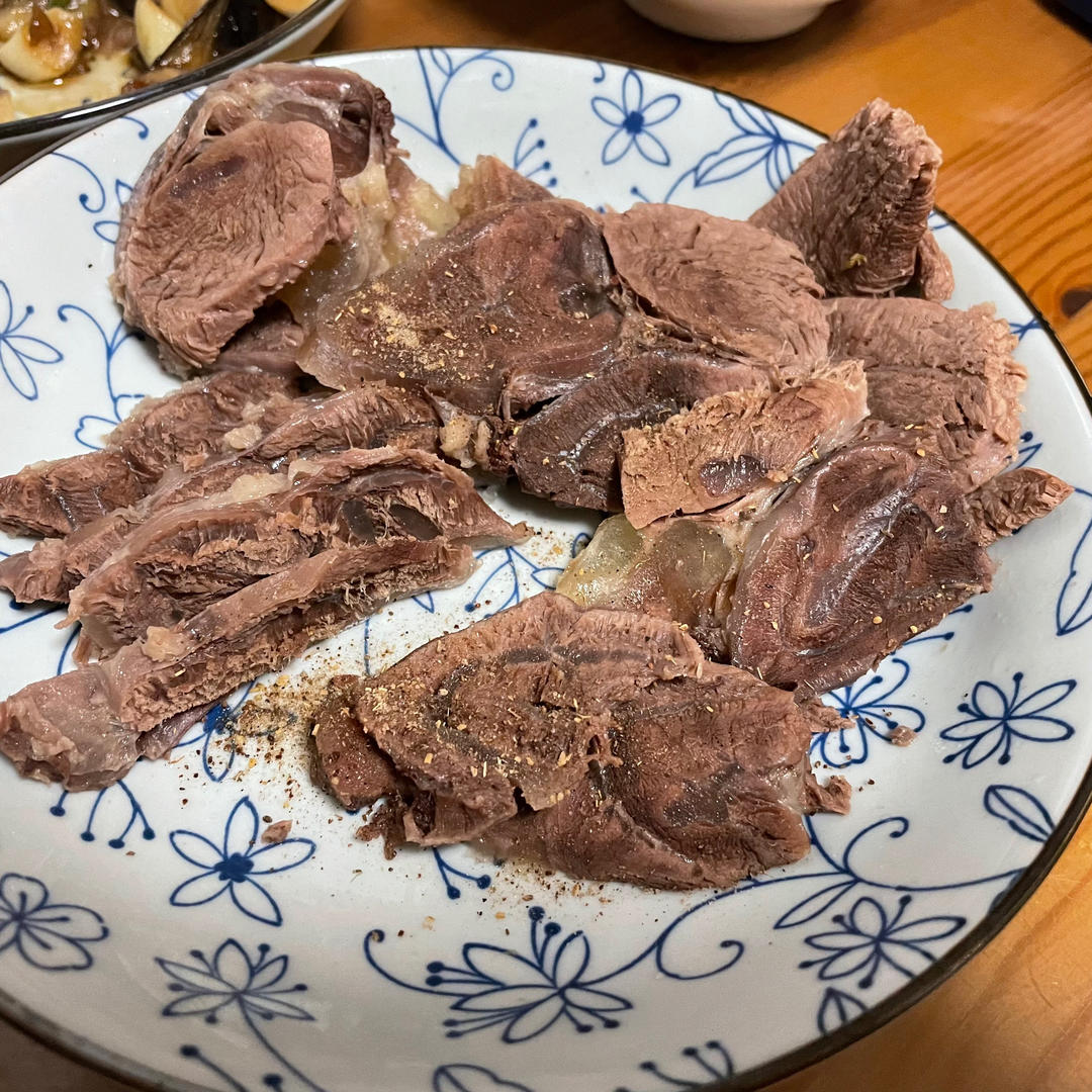 极简清炖牛腱
