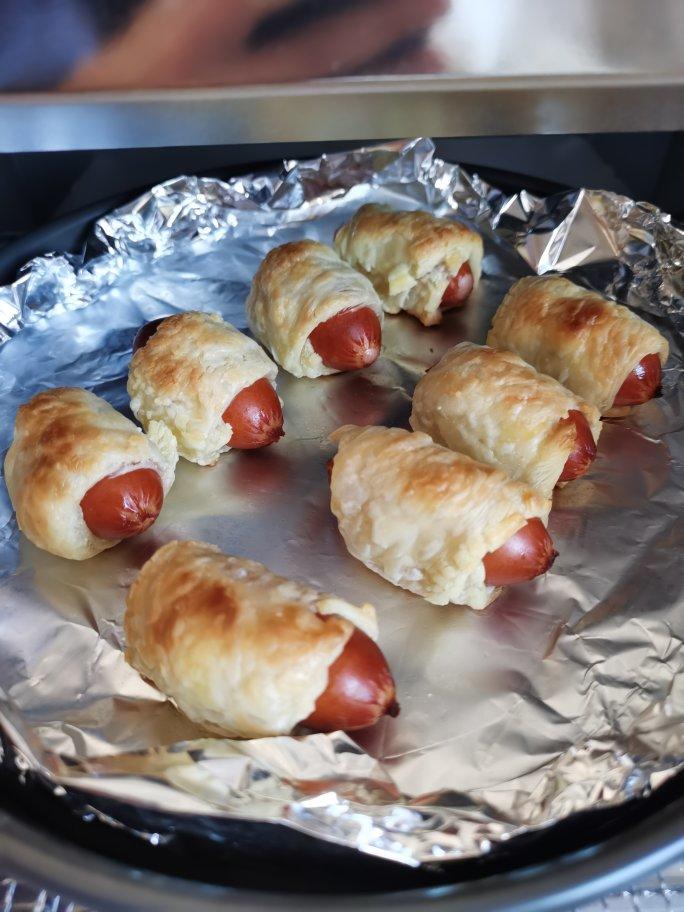 酥到掉渣的香肠酥皮卷,用蛋挞皮就能做
