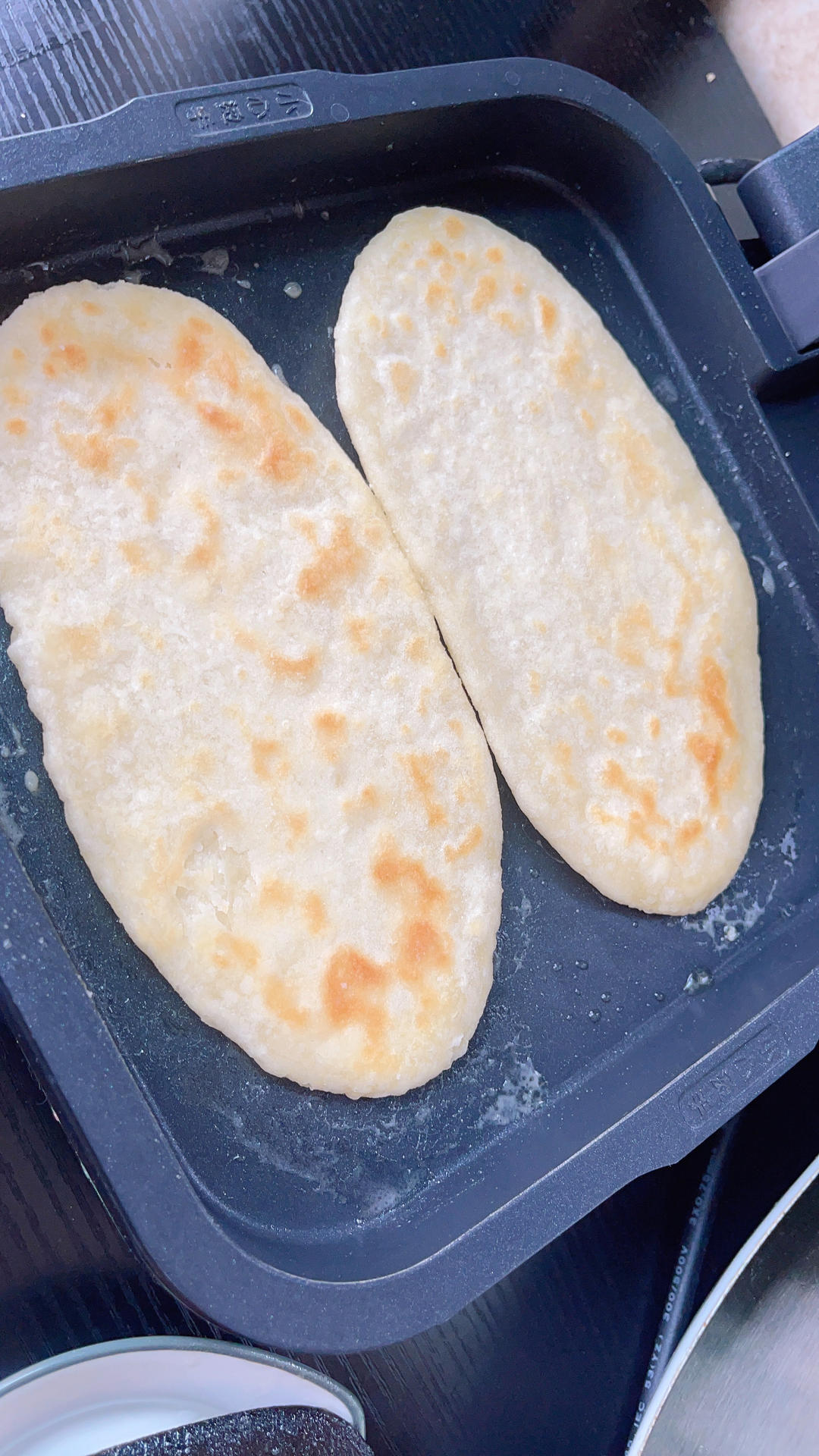 半烫面的口袋饼｜装啥都好吃